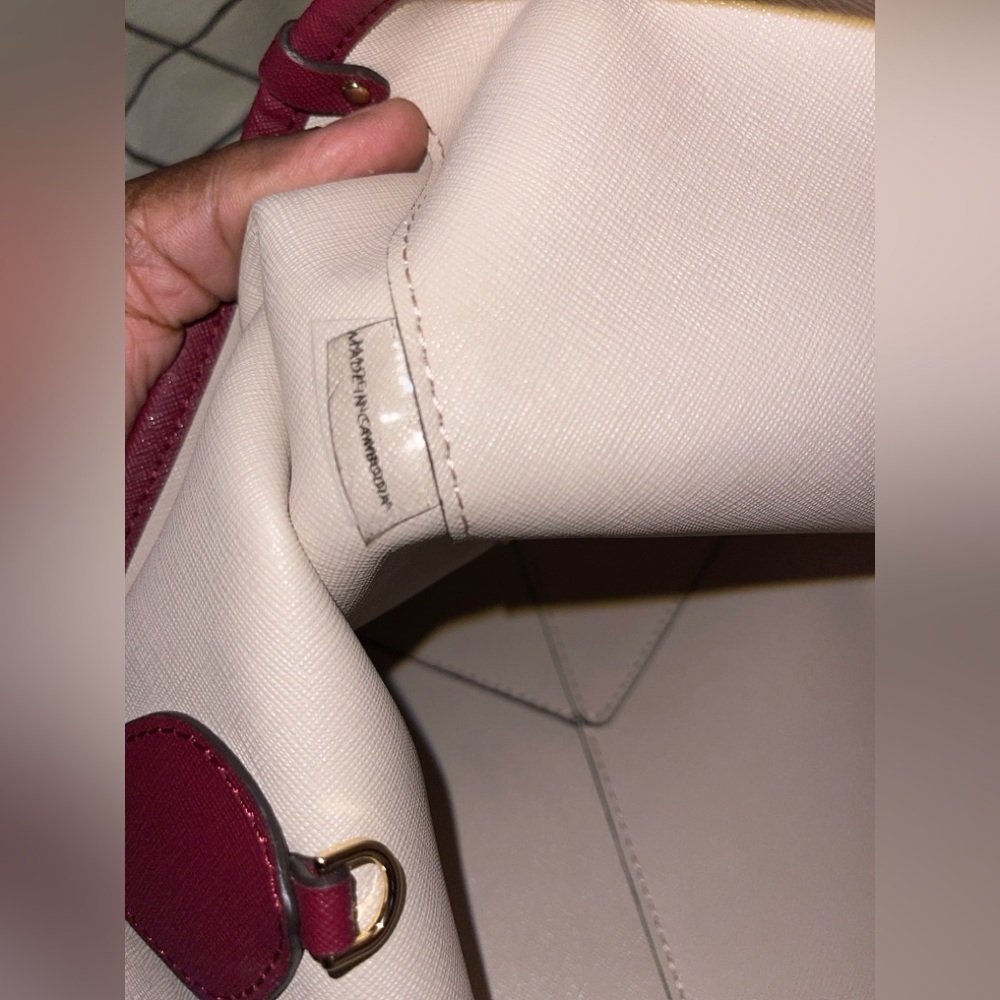 Michael Kors Saige Reversible Medium Tote Bag Shoulder Handbag and clutch Only - Picture 14 of 16